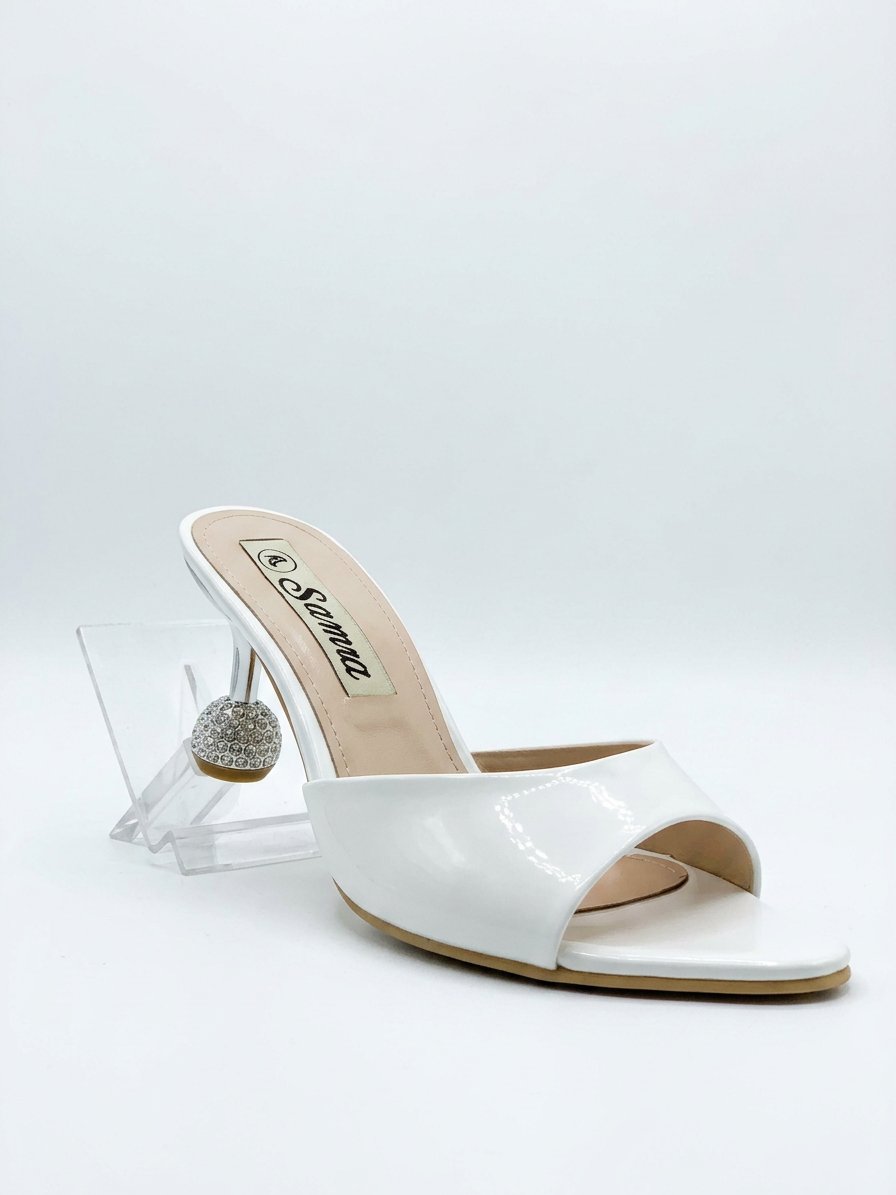 Patent leather shoes