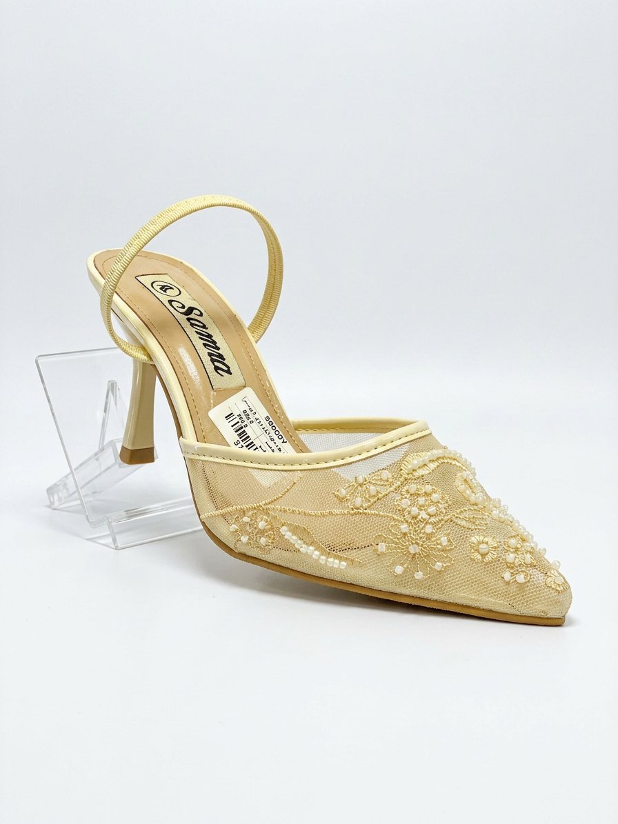 Lace-up shoes