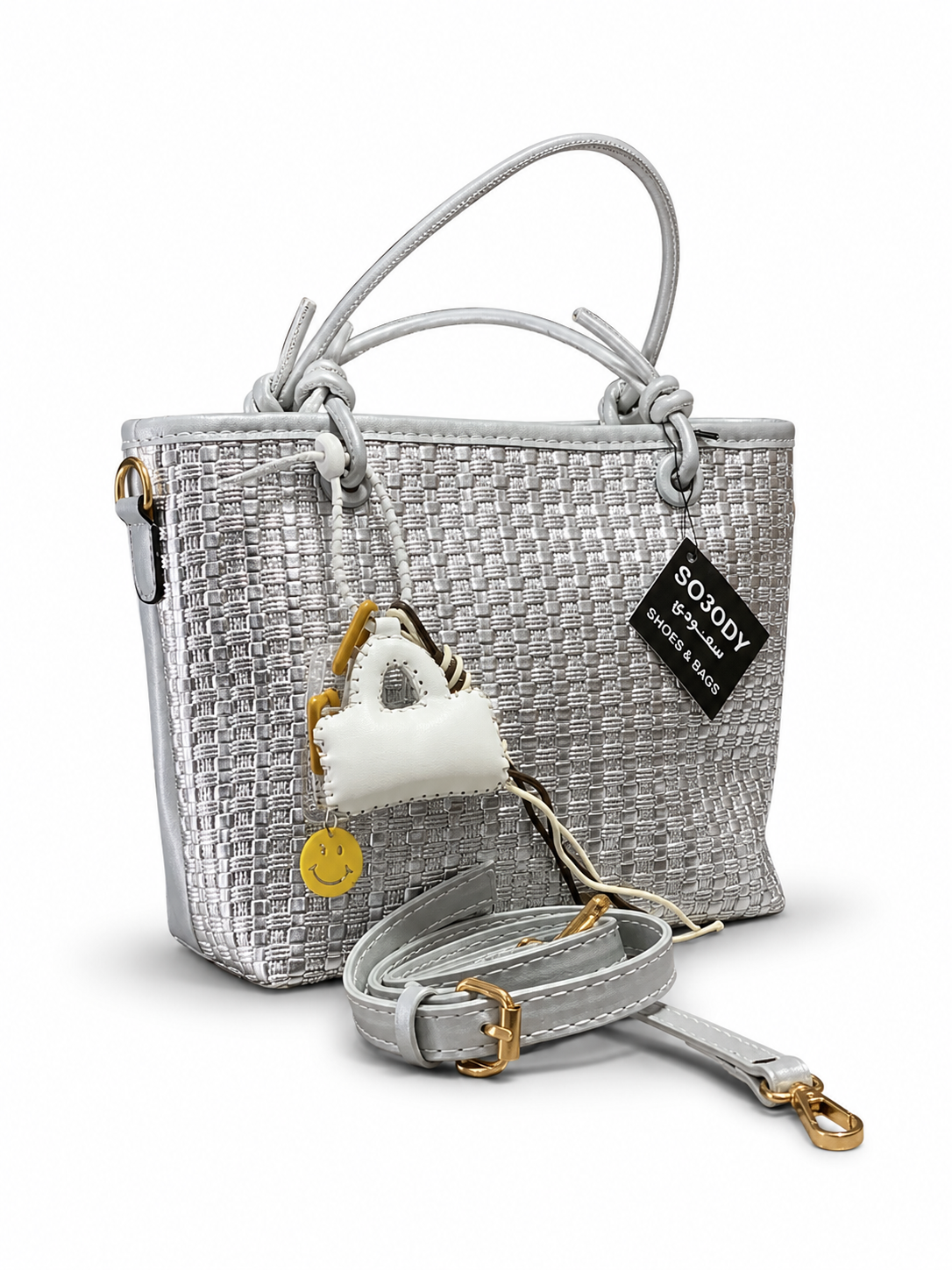 WOVEN HAND BAG WITH CHARM