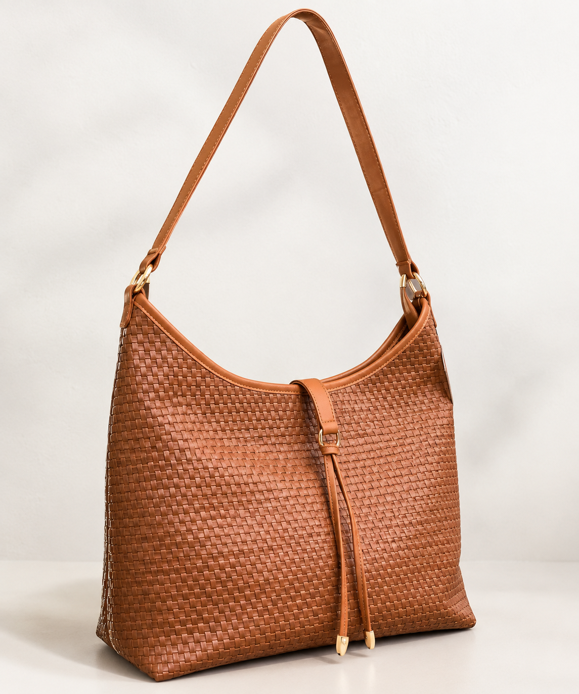 WOVEN HOBO BAG