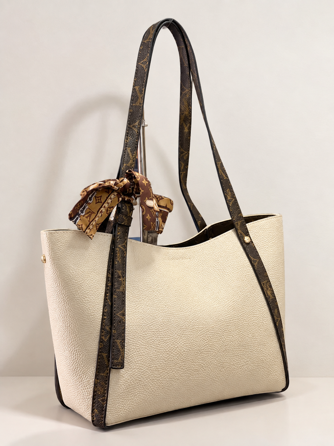 SHOULDER TOTE BAG