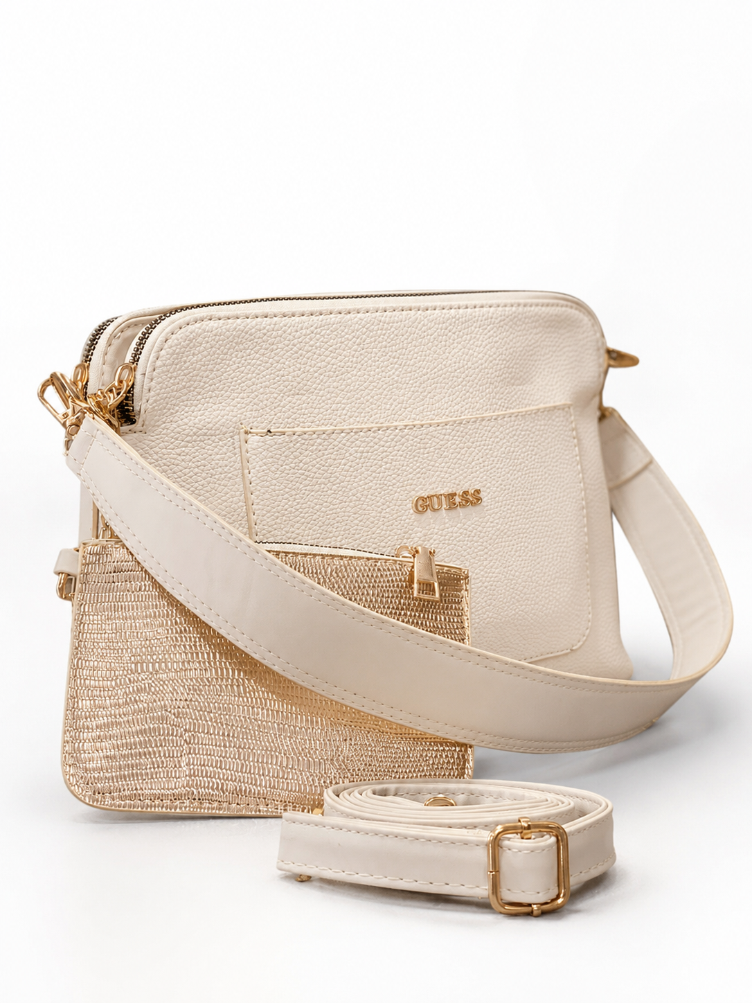 حقيبة كتف من GUESS