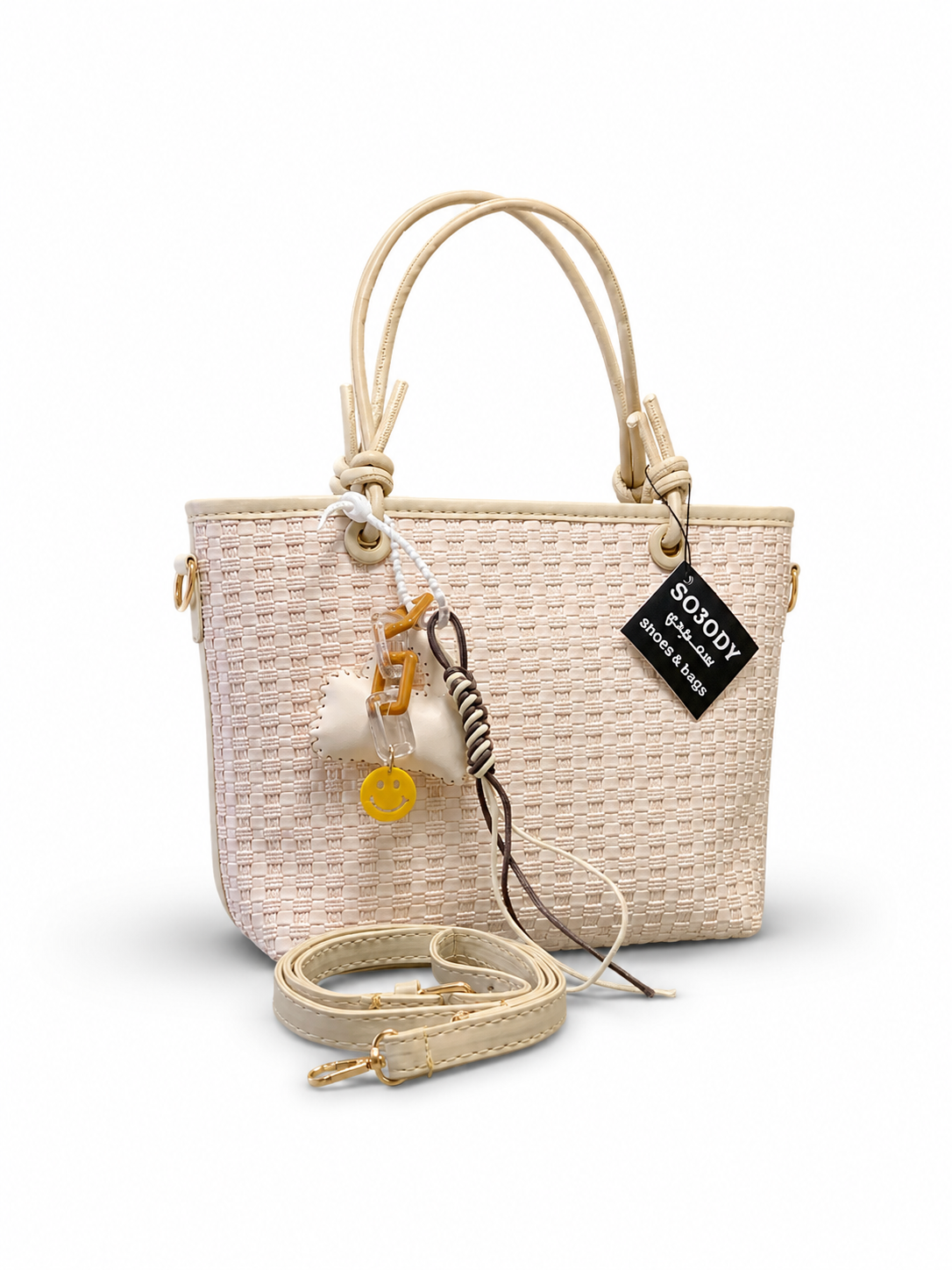 WOVEN HAND BAG WITH CHARM
