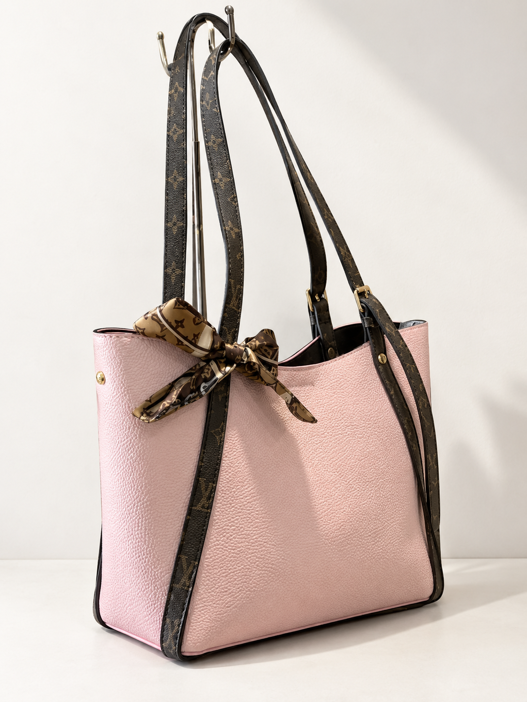 SHOULDER TOTE BAG