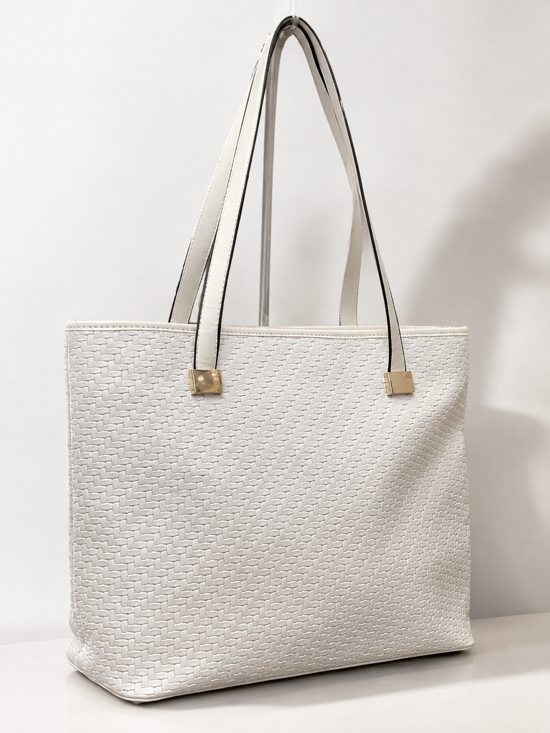 WOVEN TOTE BAG