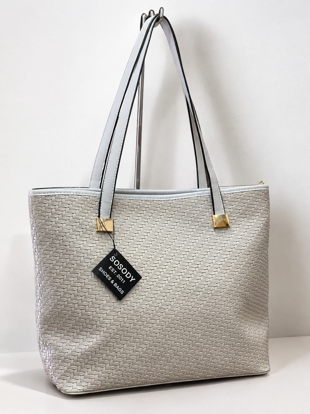WOVEN TOTE BAG