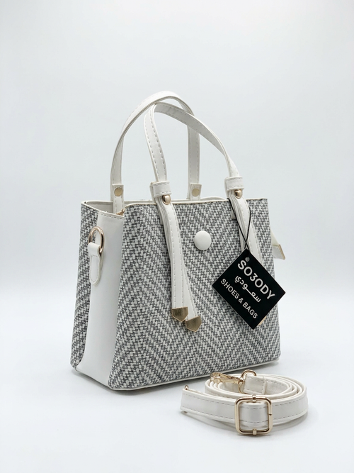 Button strap bag hand + cross